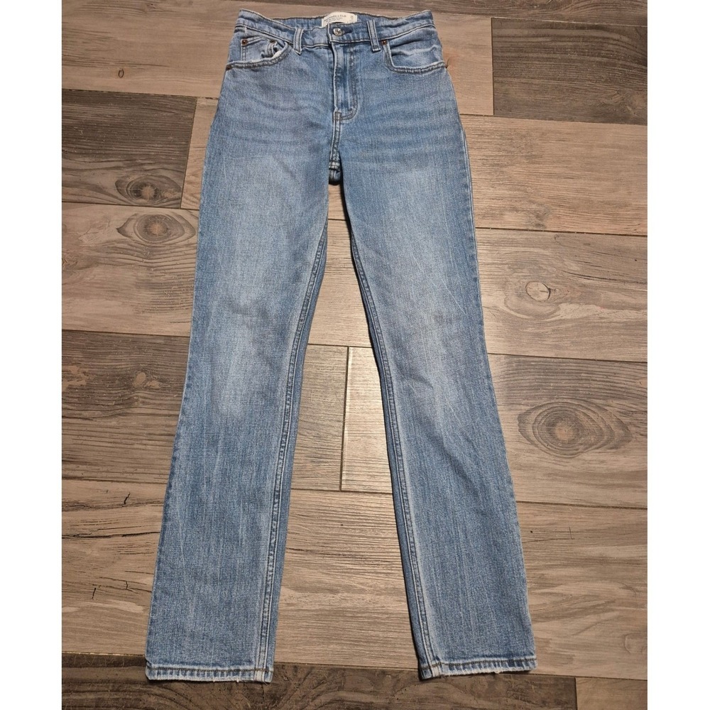 Abercrombie & Fitch 90s Slim Straight Ultra High Rise Jeans Medium Wash 26 2S